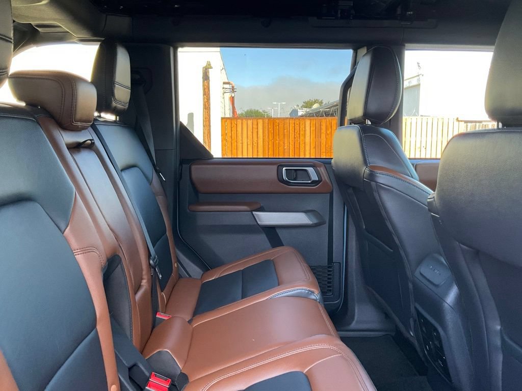 Used 2023 Ford Bronco Outer Banks AWD/4WD image 25