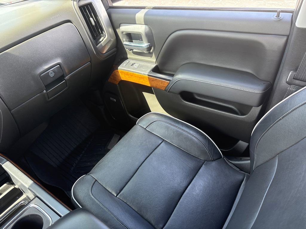 Used 2018 Chevrolet Silverado 1500 High Country image 15