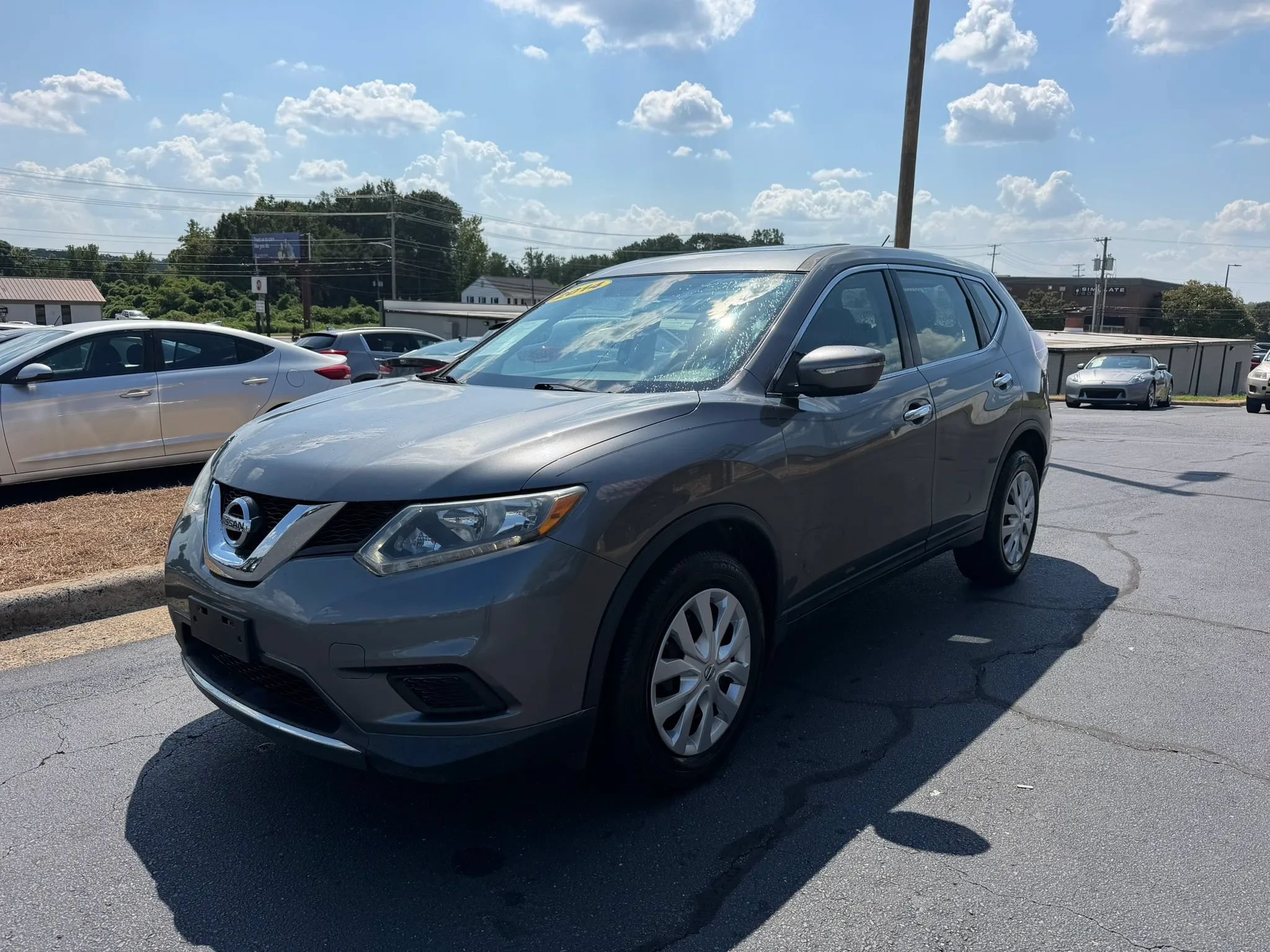 Used 2014 Nissan Rogue S FWD image 3