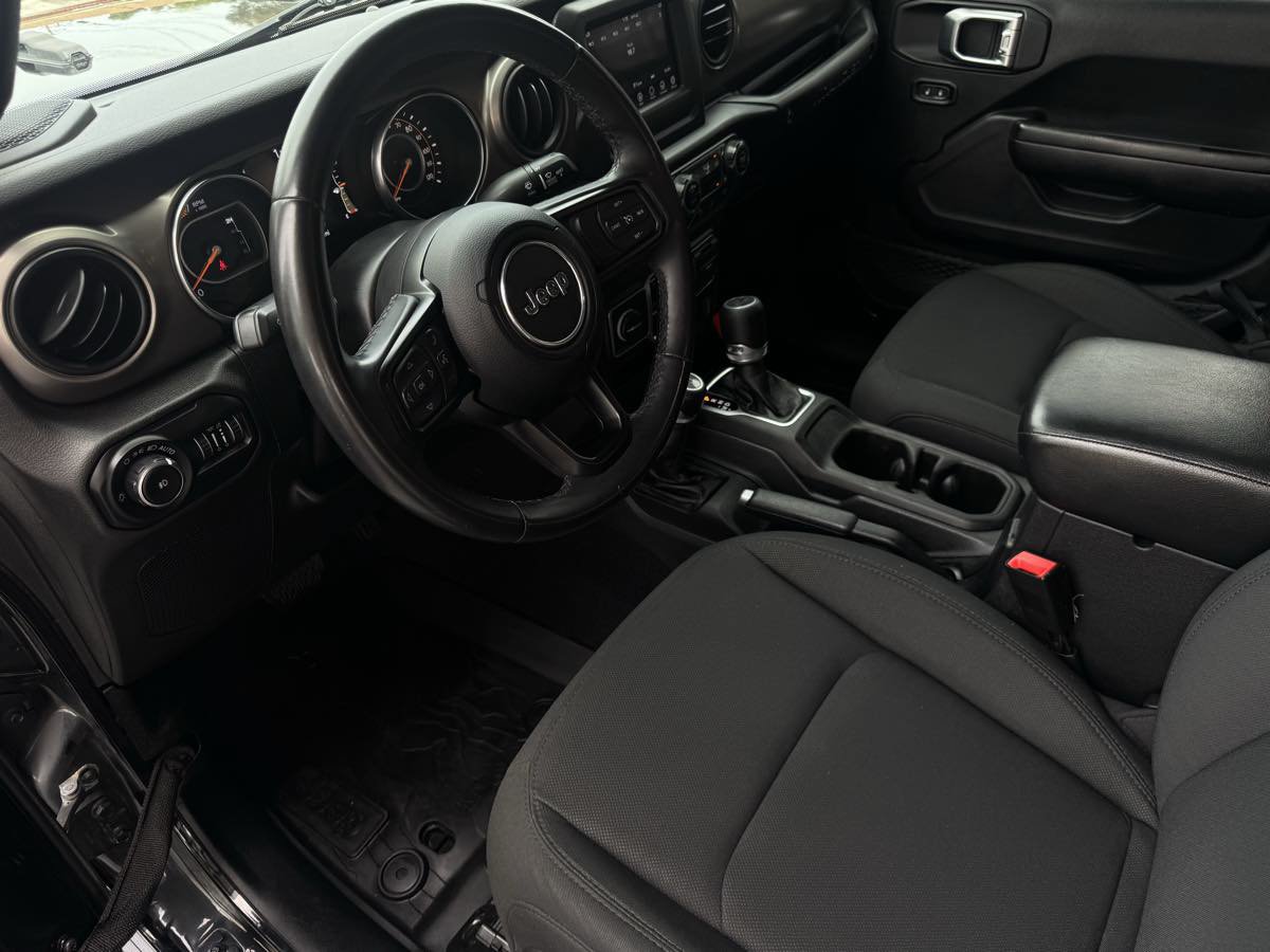Used 2020 Jeep Wrangler Unlimited Sport S AWD/4WD image 18