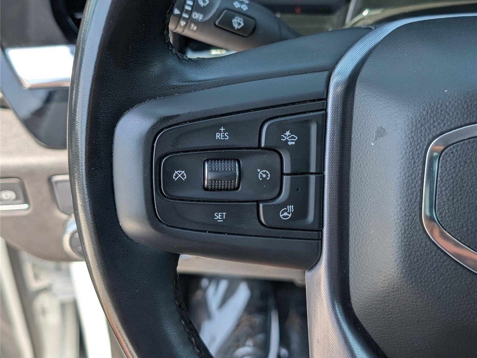 Used 2025 GMC Sierra 1500 SLT RWD image 22