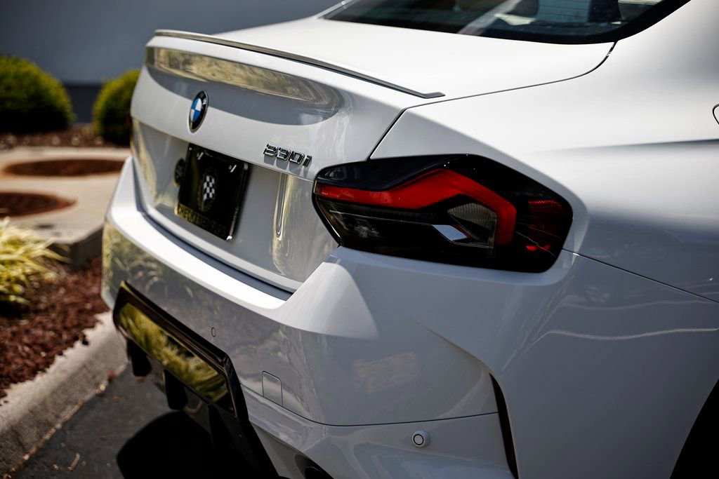 Used 2025 BMW 230i Coupe image 4