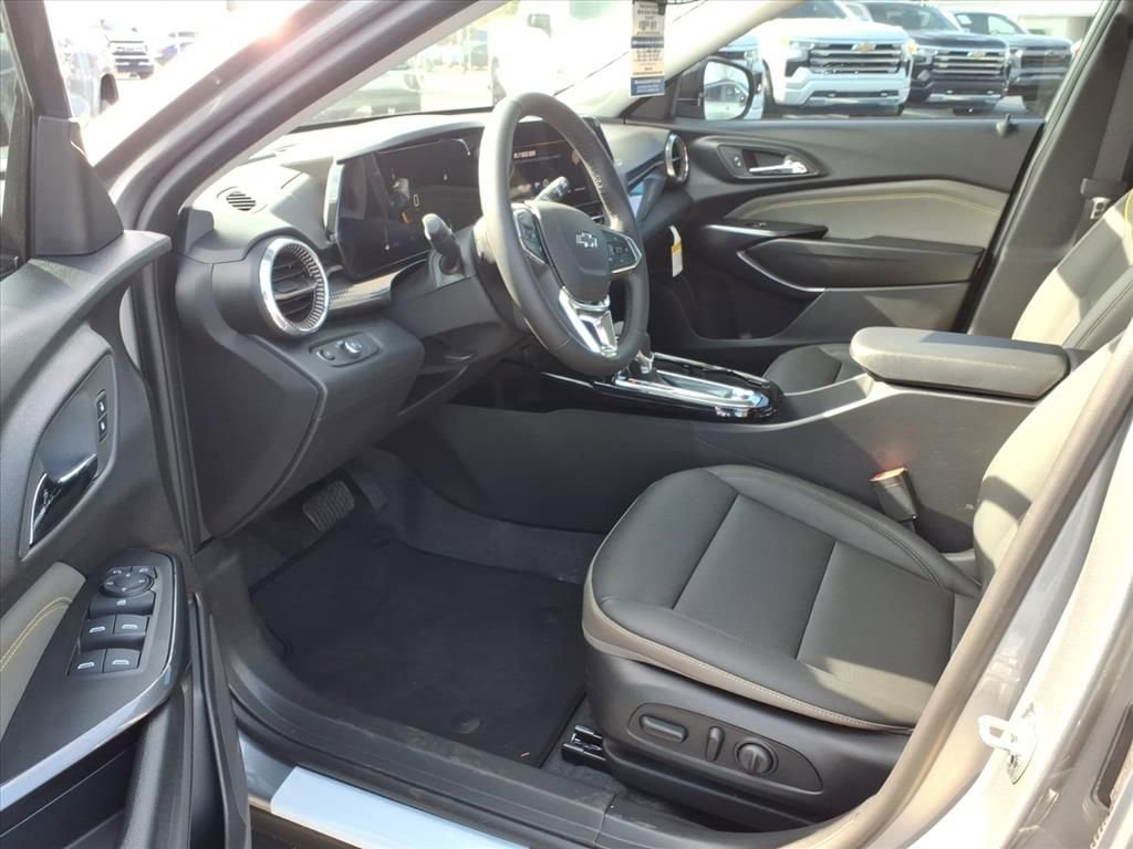 New 2026 Chevrolet Trax ACTIV w/ Driver Confidence Package image 11