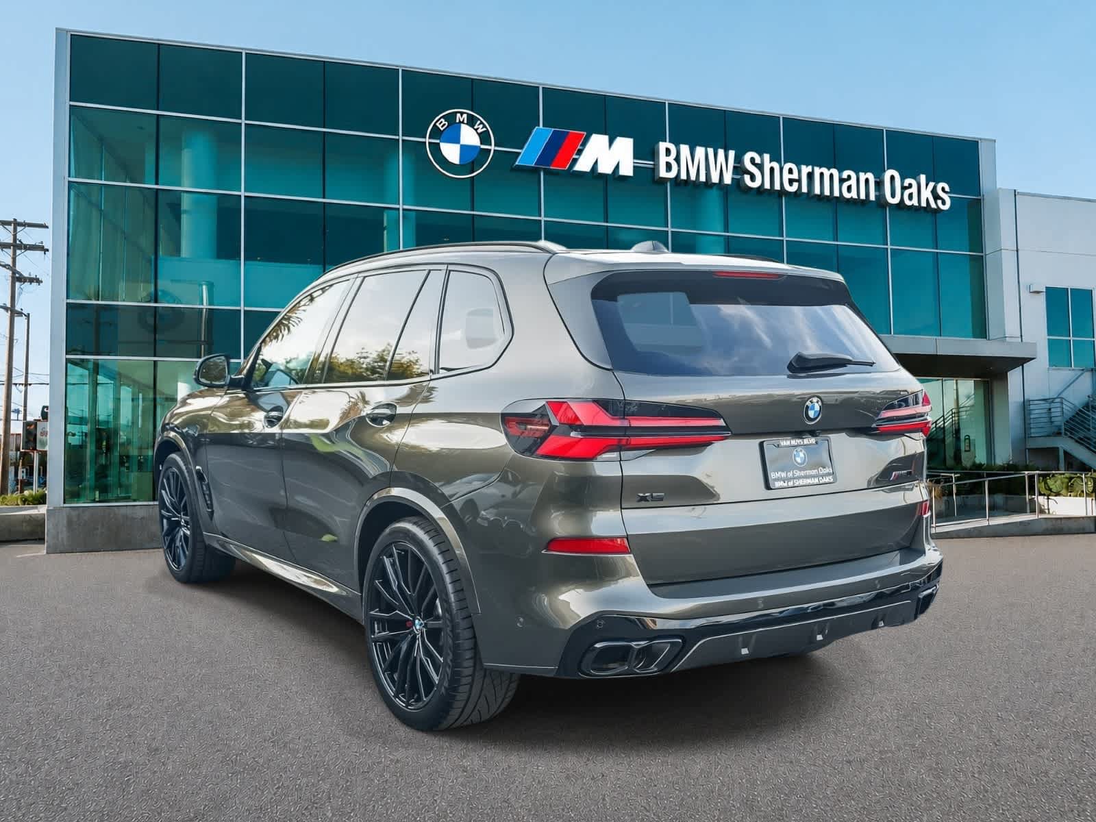 Used 2025 BMW X5 M60i w/ Executive Package AWD/4WD image 6