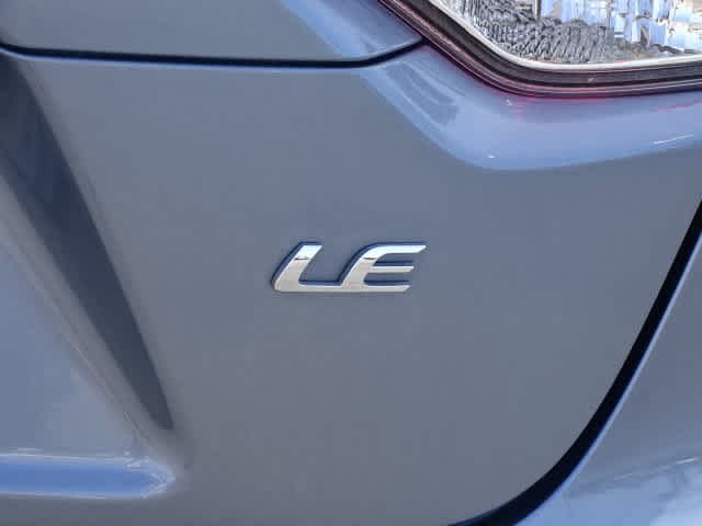 Used 2021 Toyota Corolla LE FWD image 11