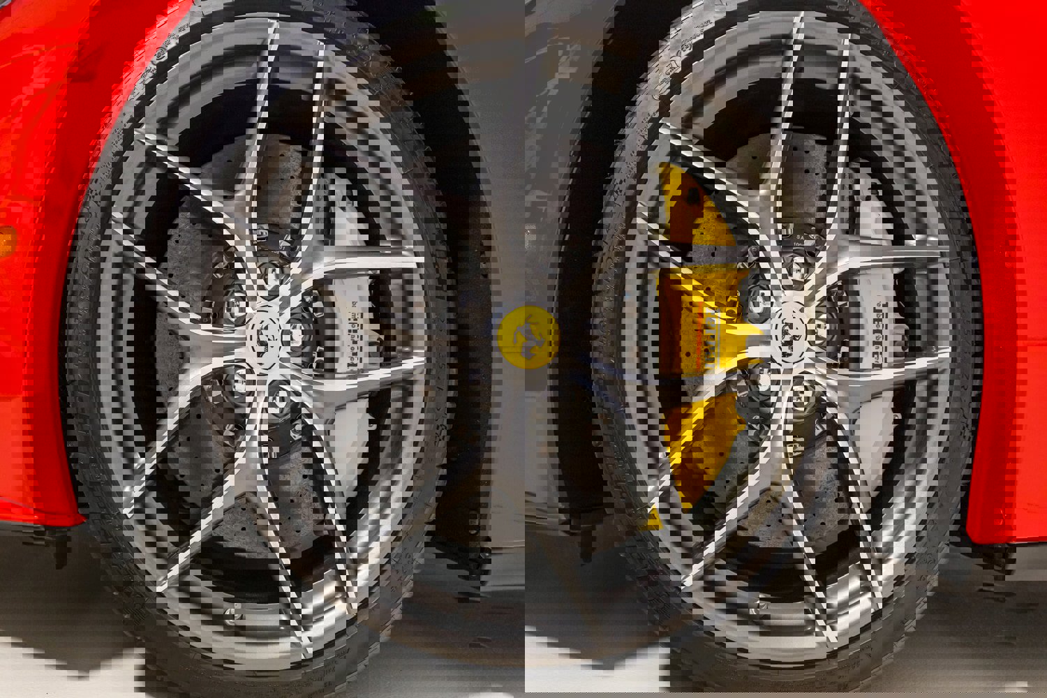 Used 2017 Ferrari F12 Berlinetta image 15