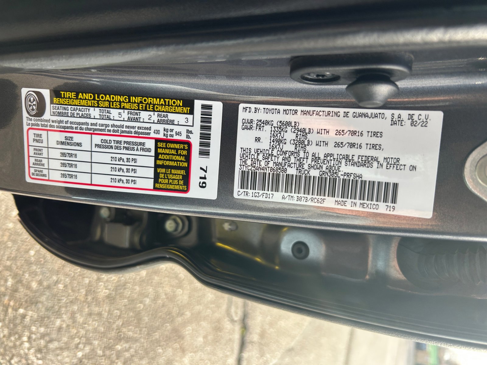 Used 2022 Toyota Tacoma TRD Off-Road w/ Technology Package image 35