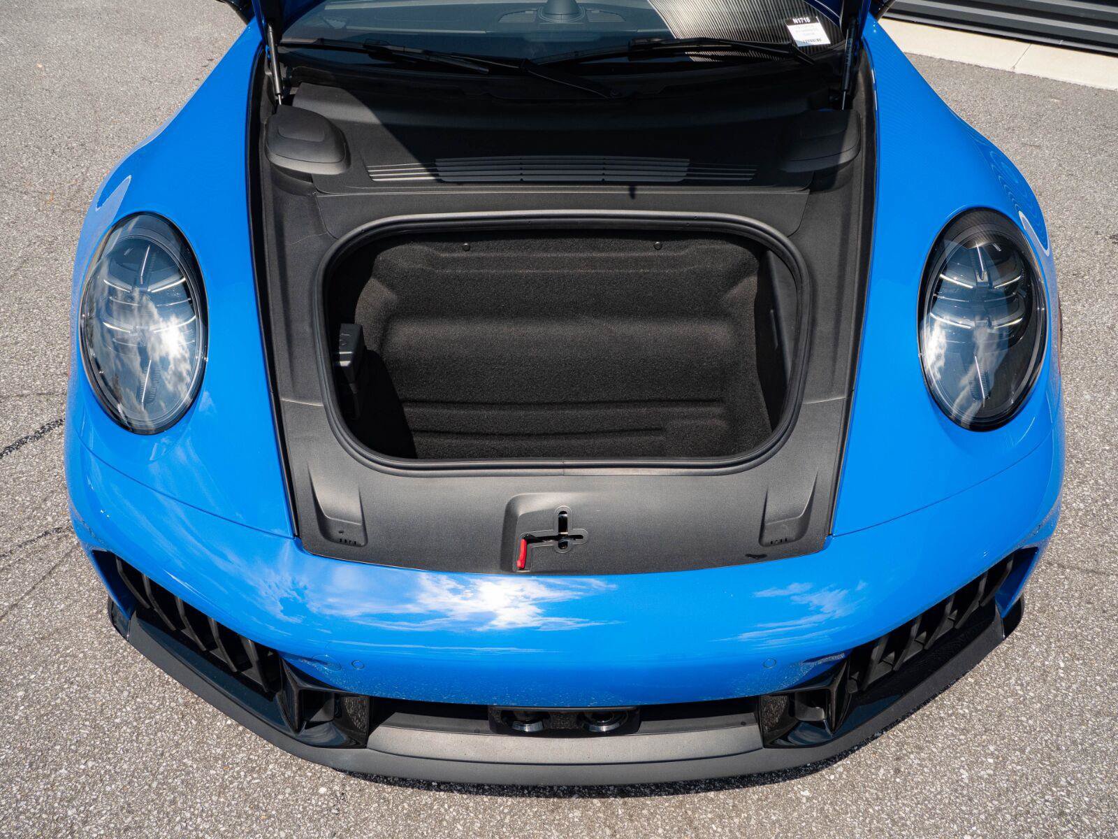 Certified 2025 Porsche 911 Carrera 4 GTS AWD/4WD image 27