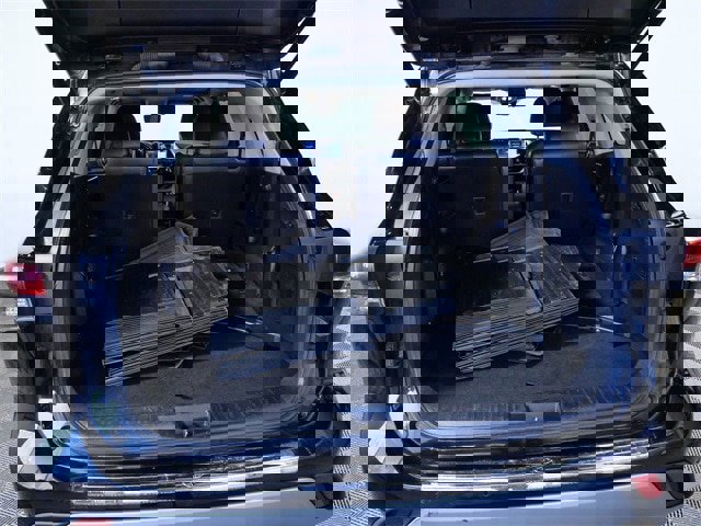 Used 2020 Toyota Highlander Platinum image 9