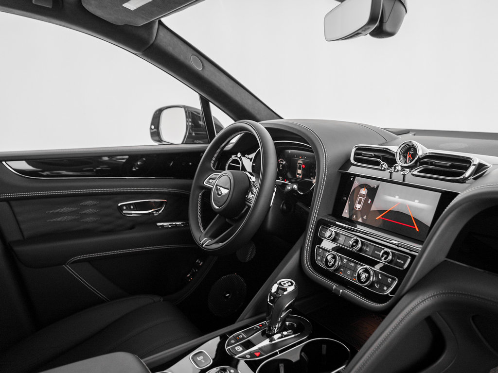 New 2026 Bentley Bentayga AWD/4WD image 2