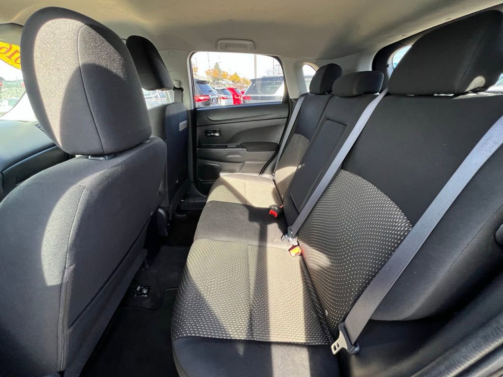 Used 2016 Mitsubishi Outlander Sport ES image 19