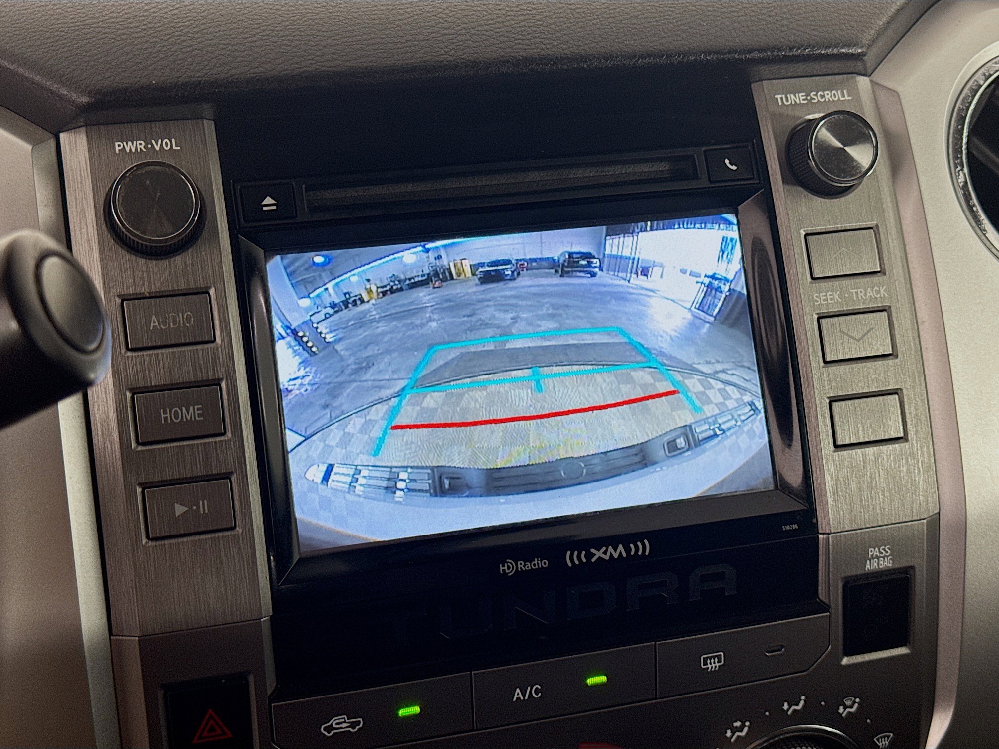 Used 2018 Toyota Tundra SR5 image 19