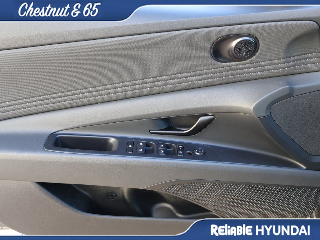 Certified 2025 Hyundai Elantra Sport FWD image 20