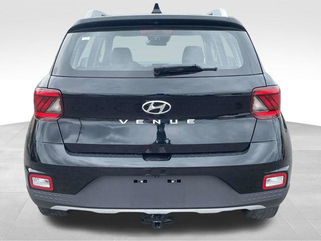 Used 2022 Hyundai Venue SEL FWD image 3