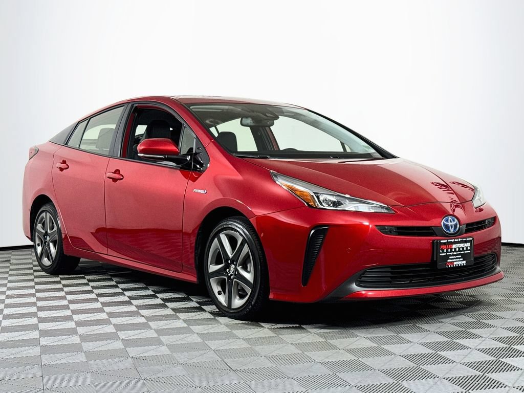 Used 2020 Toyota Prius XLE w/ Advanced Technology Package FWD image 1