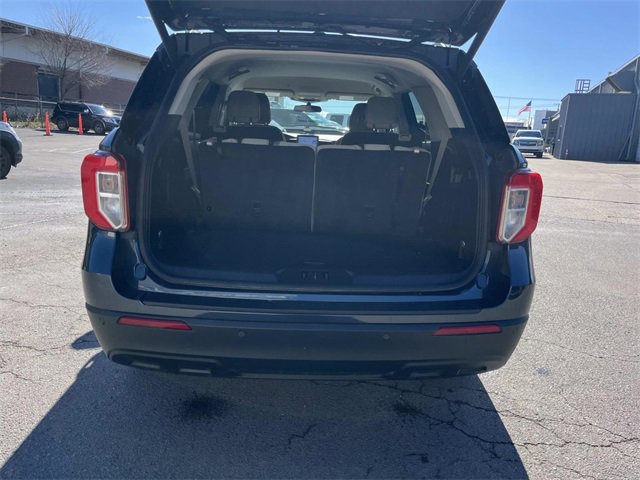 Used 2023 Ford Explorer XLT image 12