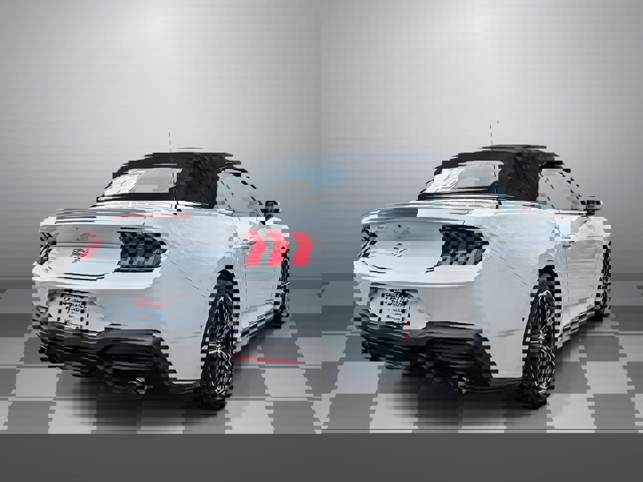 Used 2024 Ford Mustang Premium image 6