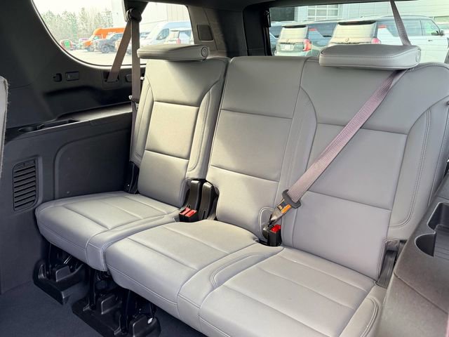 Used 2024 Chevrolet Suburban LT image 13