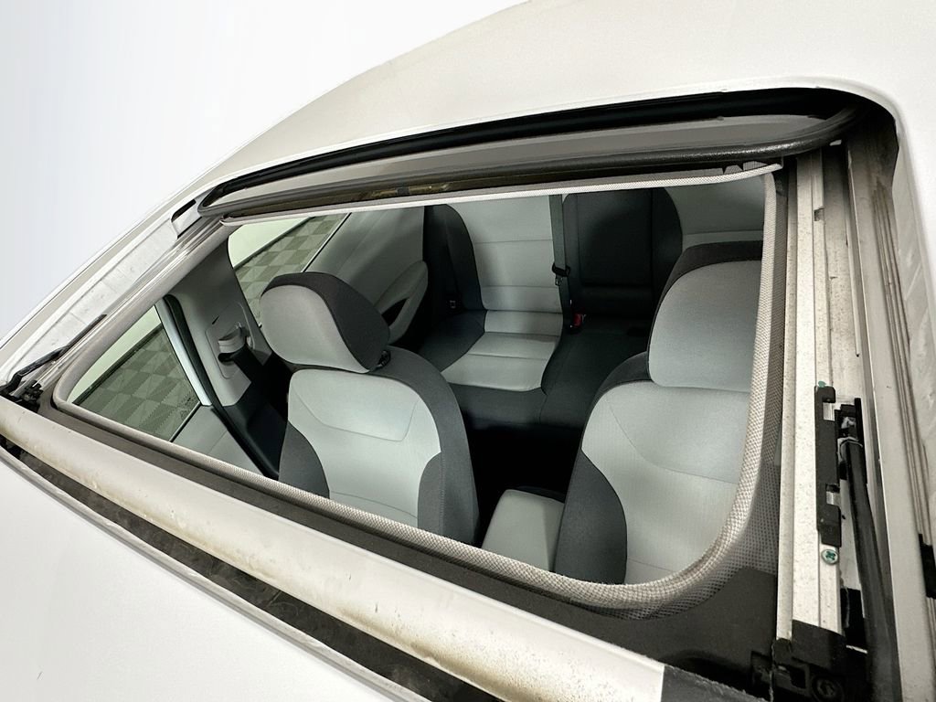 Used 2020 Hyundai Ioniq SEL image 21