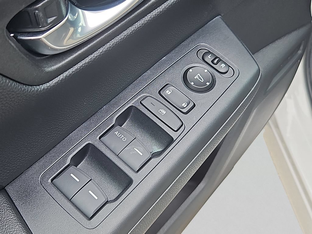 Certified 2025 Honda CR-V LX image 21