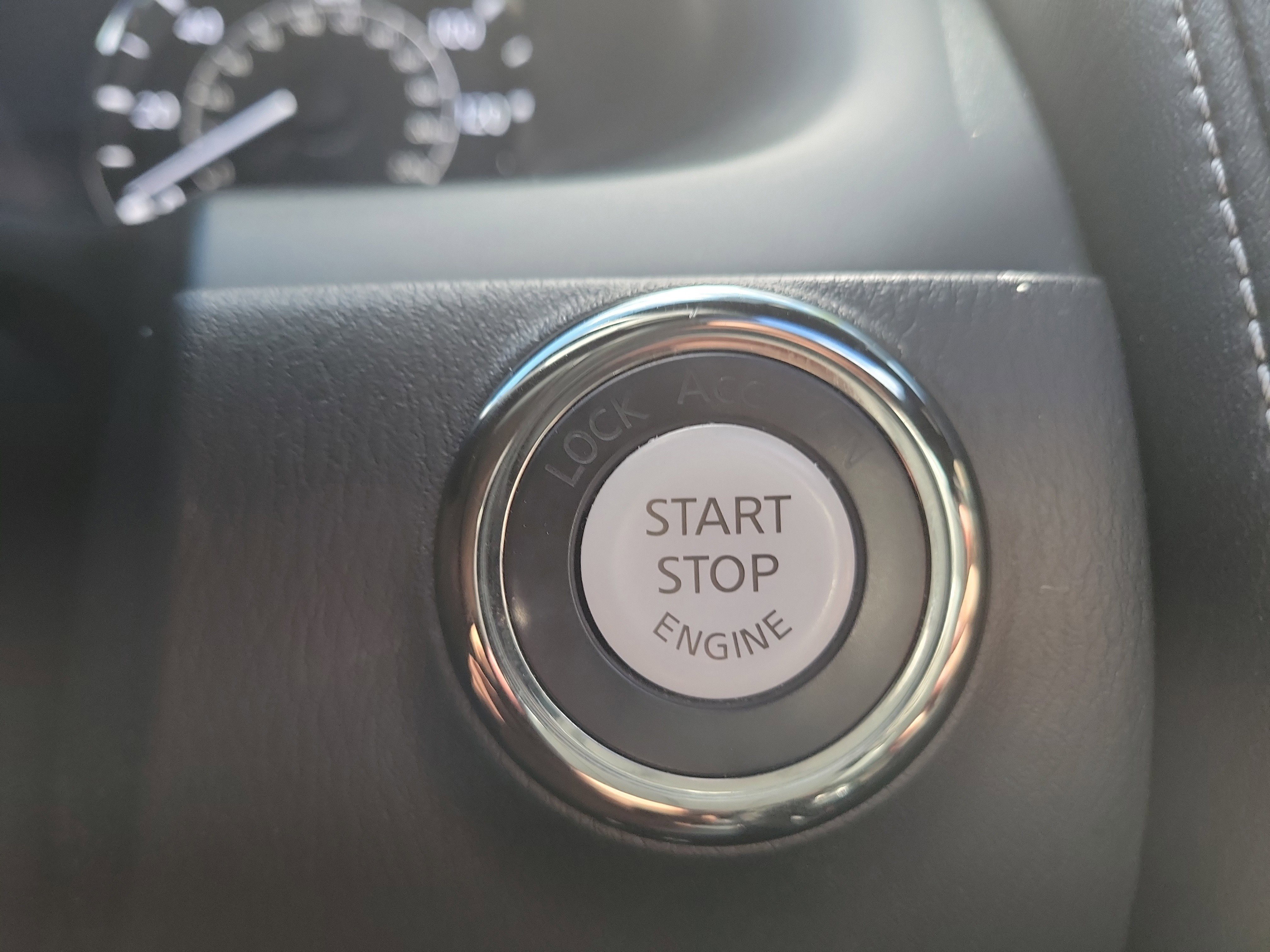 Used 2021 INFINITI QX80 Sensory w/ All-Season Package image 33