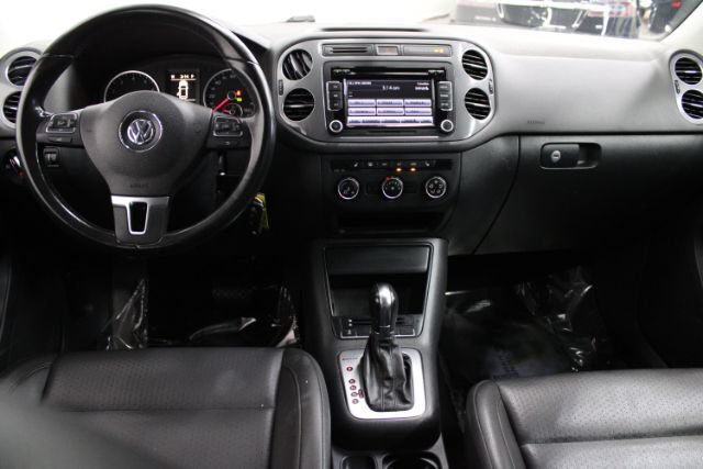 Used 2013 Volkswagen Tiguan S AWD/4WD image 2