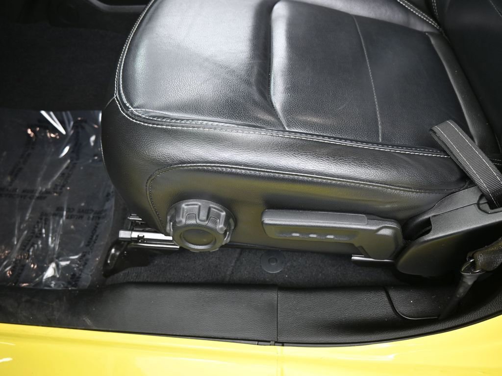 Used 2023 Jeep Wrangler Unlimited Sahara image 14