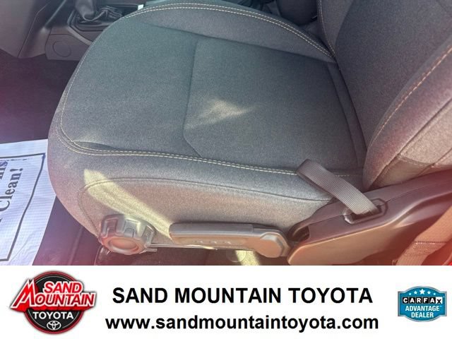 Used 2025 Jeep Wrangler Unlimited Sahara AWD/4WD image 14