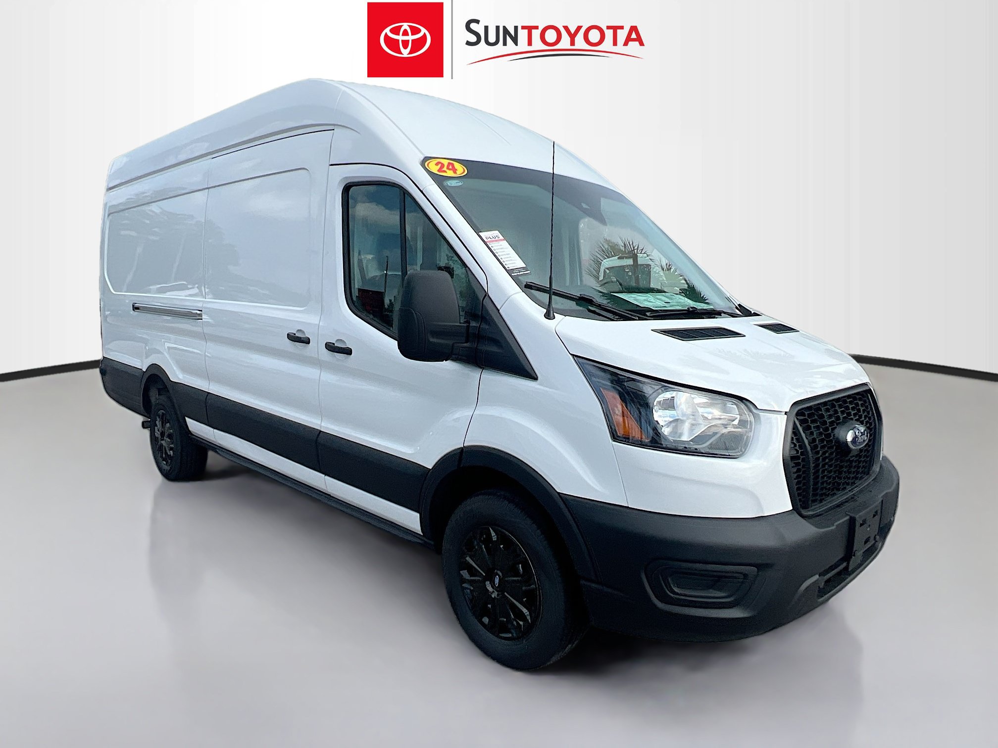 Used 2024 Ford Transit 250 148 High Roof Extended w/ Load Area Protection Package RWD image 1