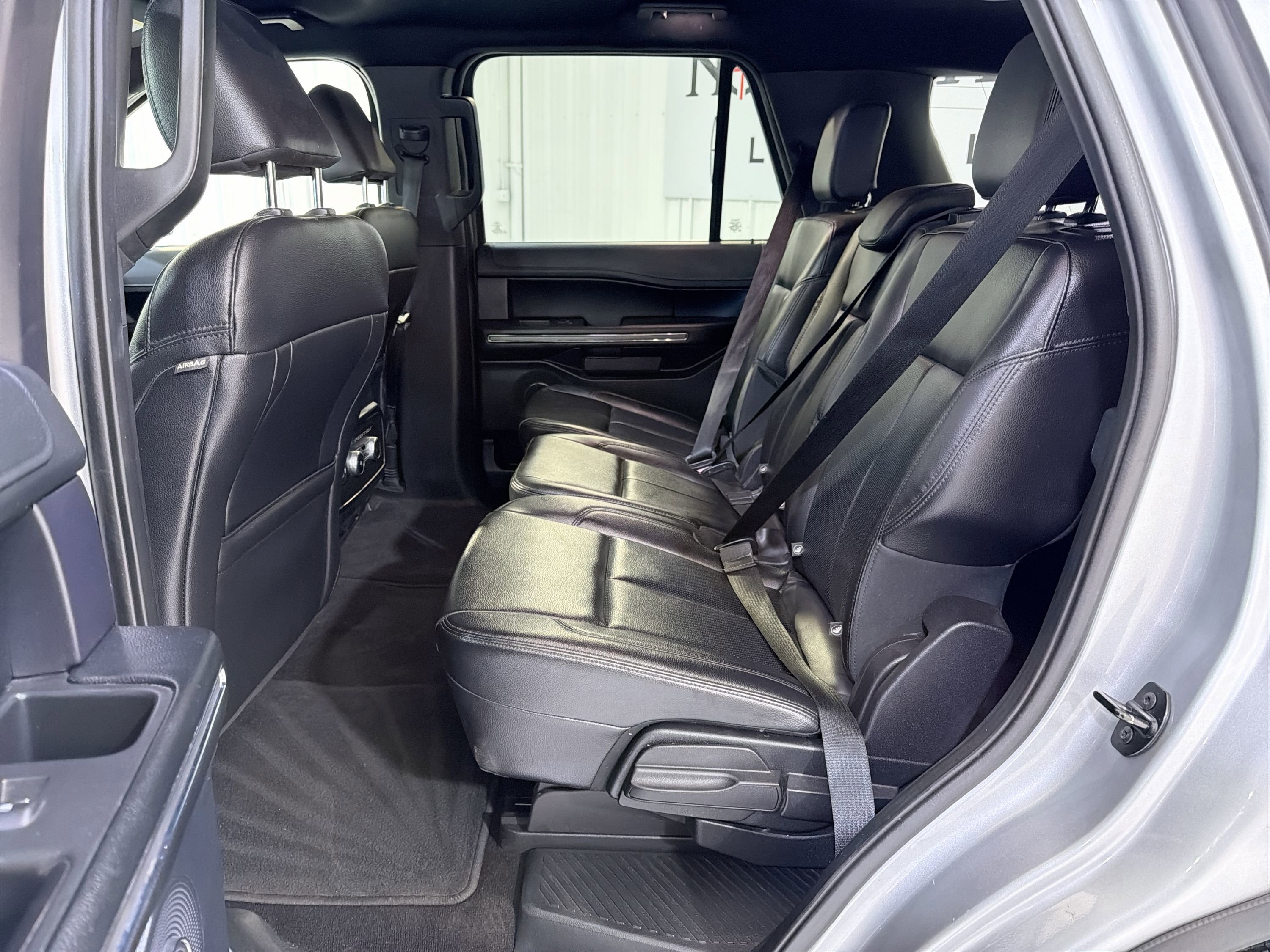 Used 2021 Ford Expedition XLT RWD image 23