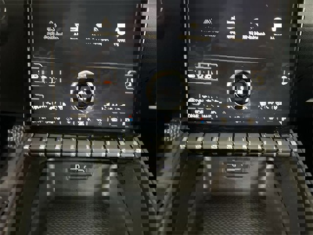 Used 2025 GMC Terrain Elevation w/ Elevation Premium Package image 18