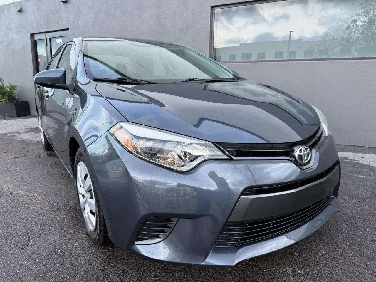 Used 2015 Toyota Corolla LE Premium image 8