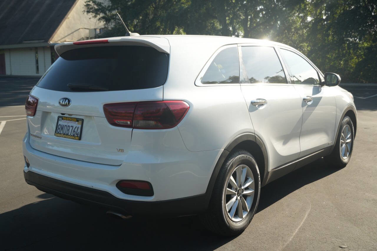 Used 2019 Kia Sorento AWD V6 image 7