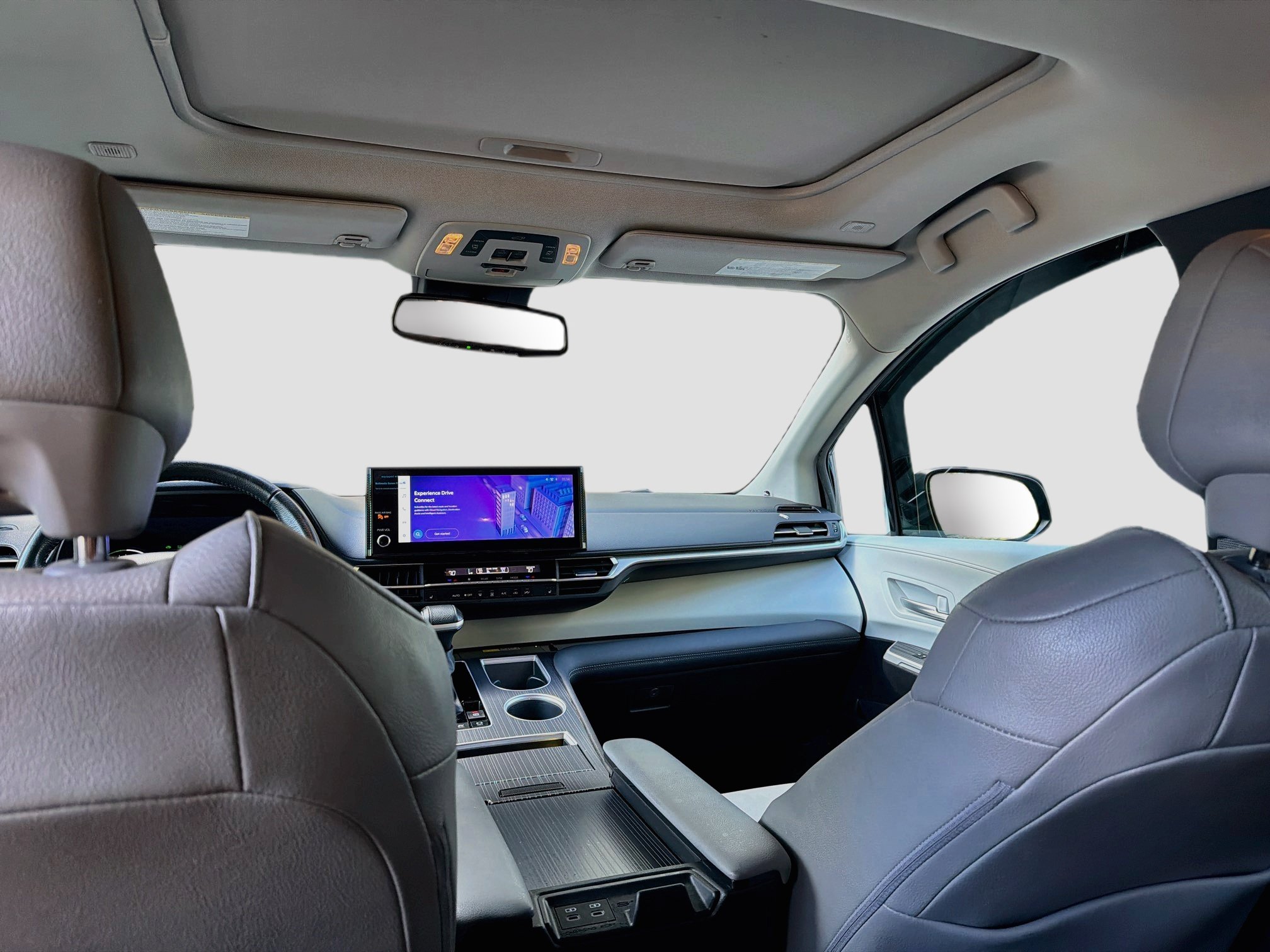 Used 2025 Toyota Sienna XLE FWD image 20
