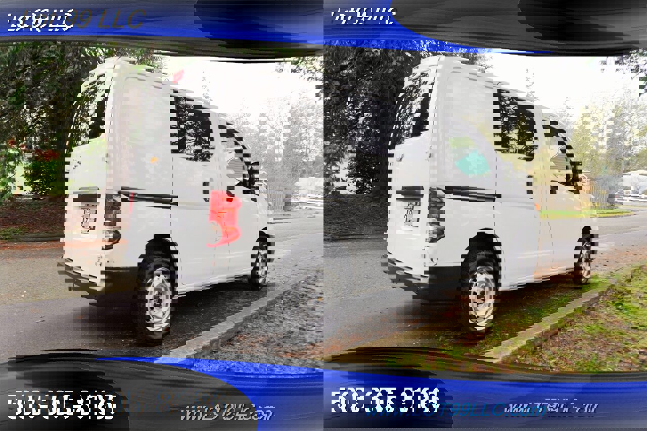 Used 2017 Chevrolet City Express LT image 9