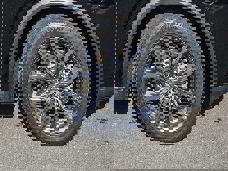 Used 2023 Acura MDX A-Spec image 11