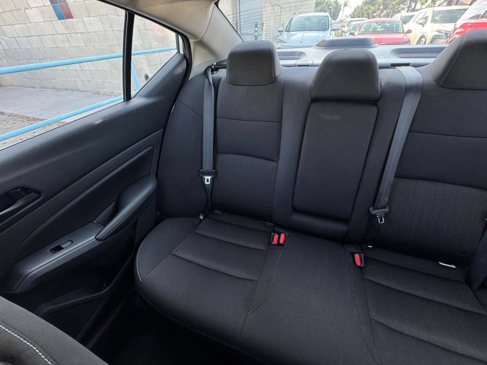 Used 2025 Nissan Altima 2.5 SV FWD image 39
