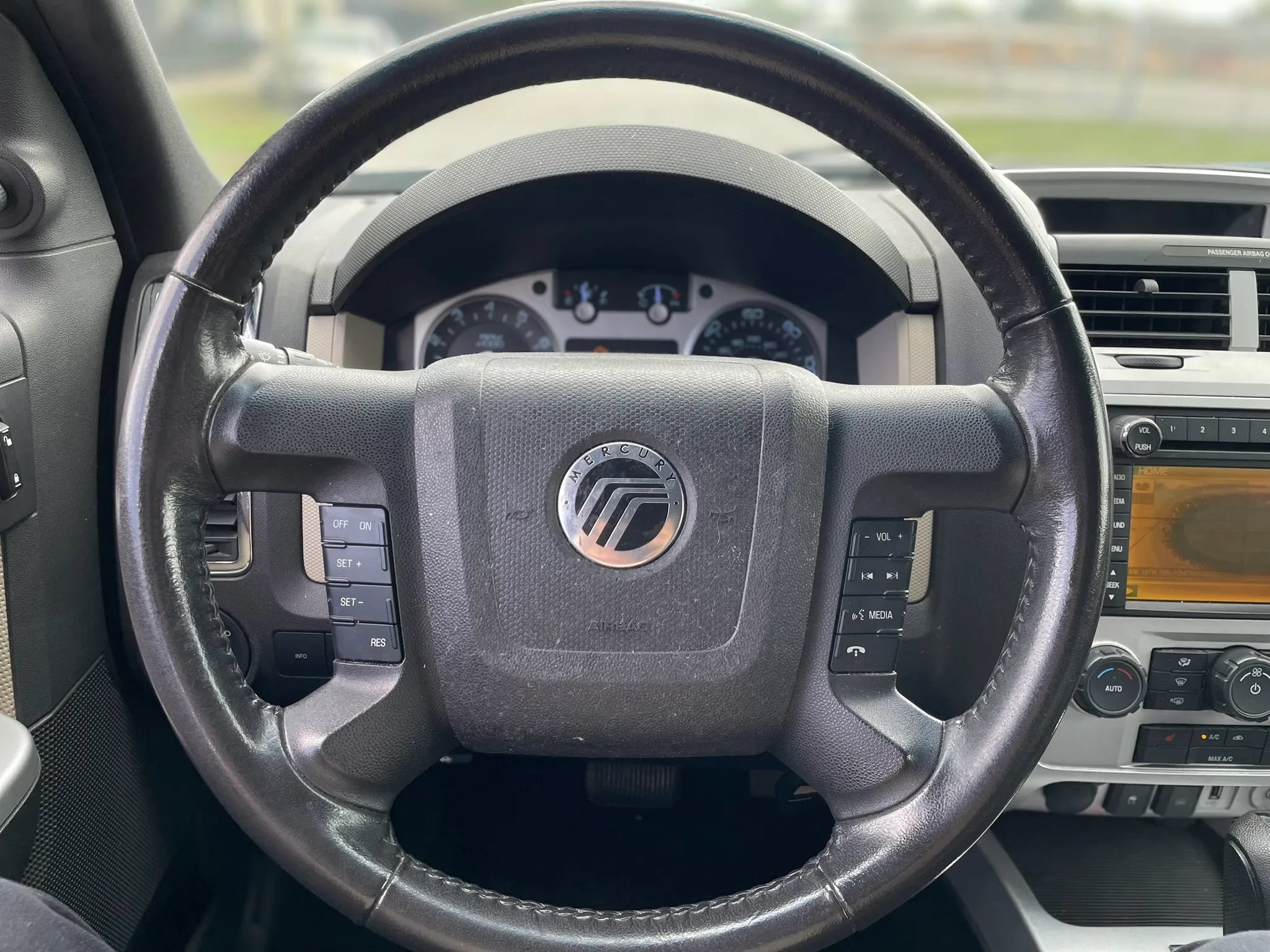 Used 2010 Mercury Mariner Premier AWD/4WD image 16