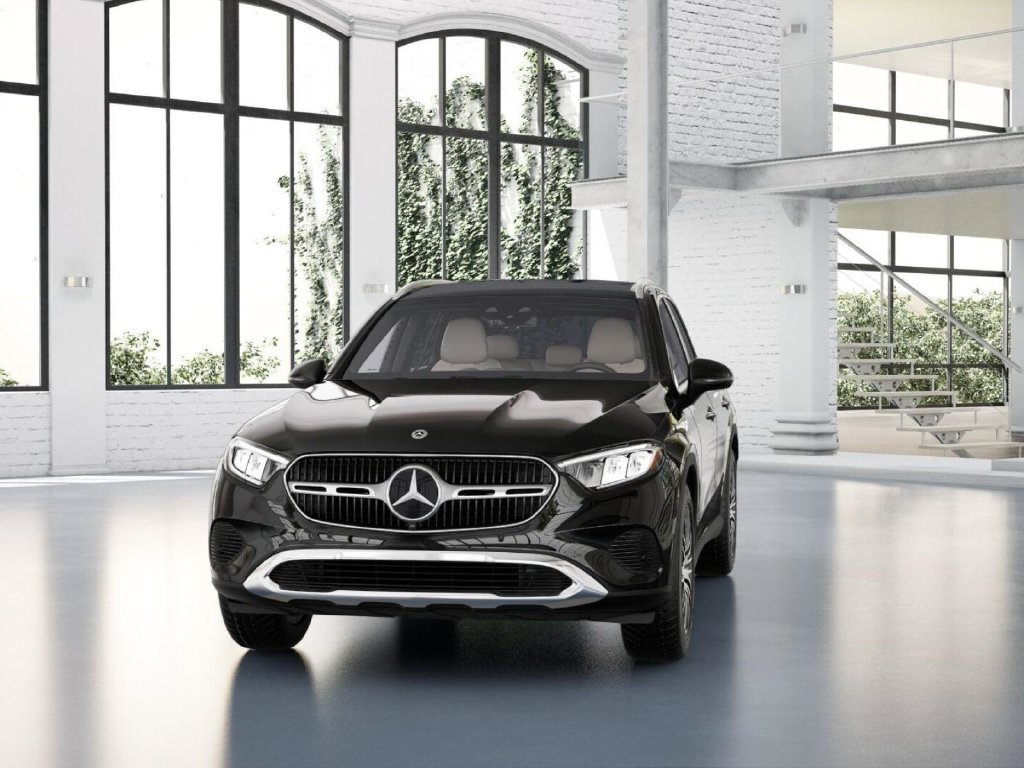 Used 2026 Mercedes-Benz GLC 300 4MATIC image 42