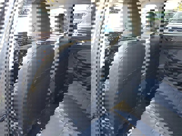 New 2025 Volkswagen Jetta SE image 9