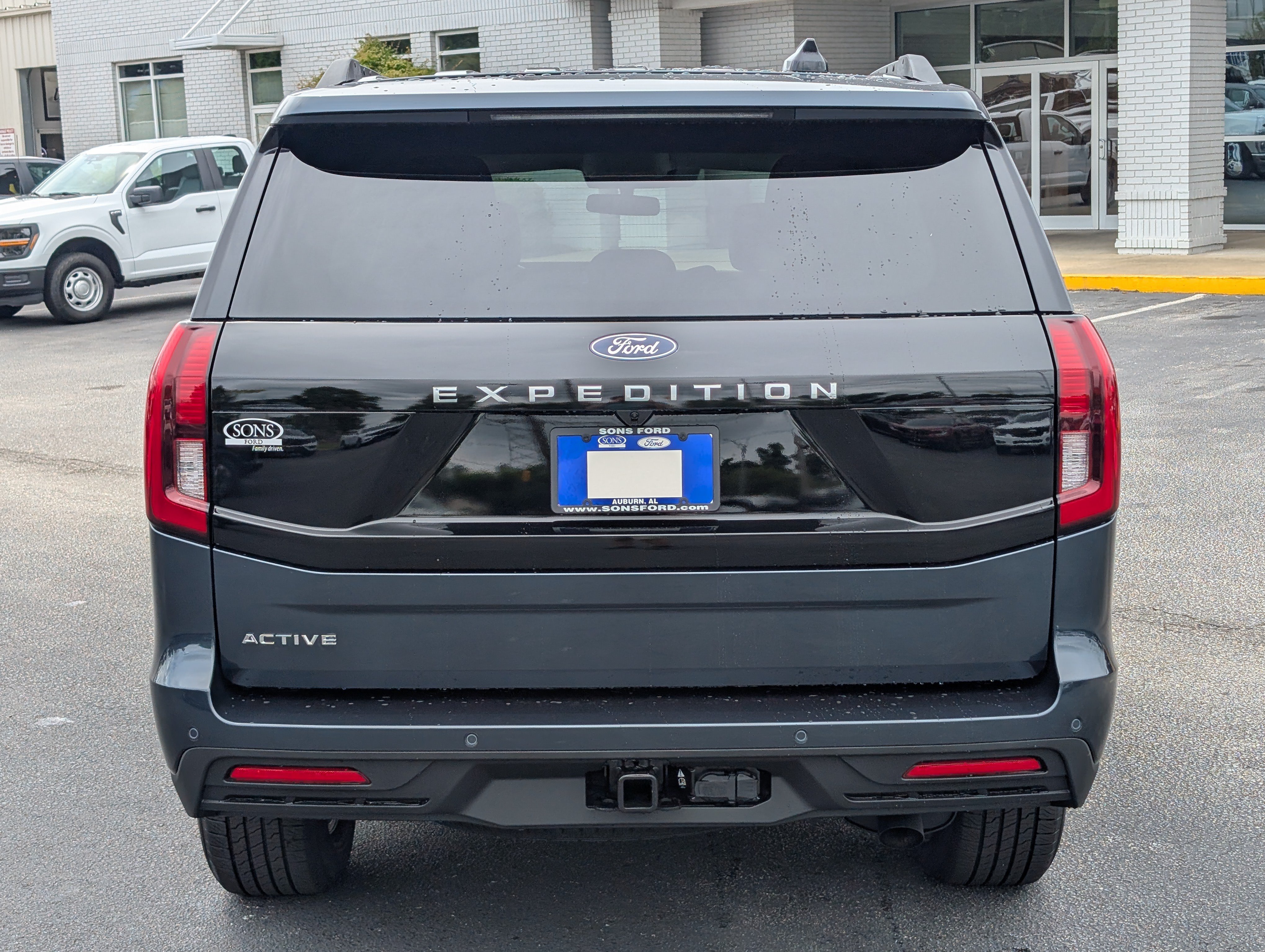 New 2026 Ford Expedition Active RWD image 10