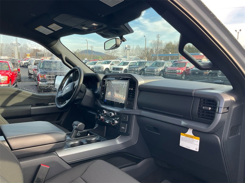 New 2025 Ford F150 XLT w/ Equipment Group 302A MID image 11
