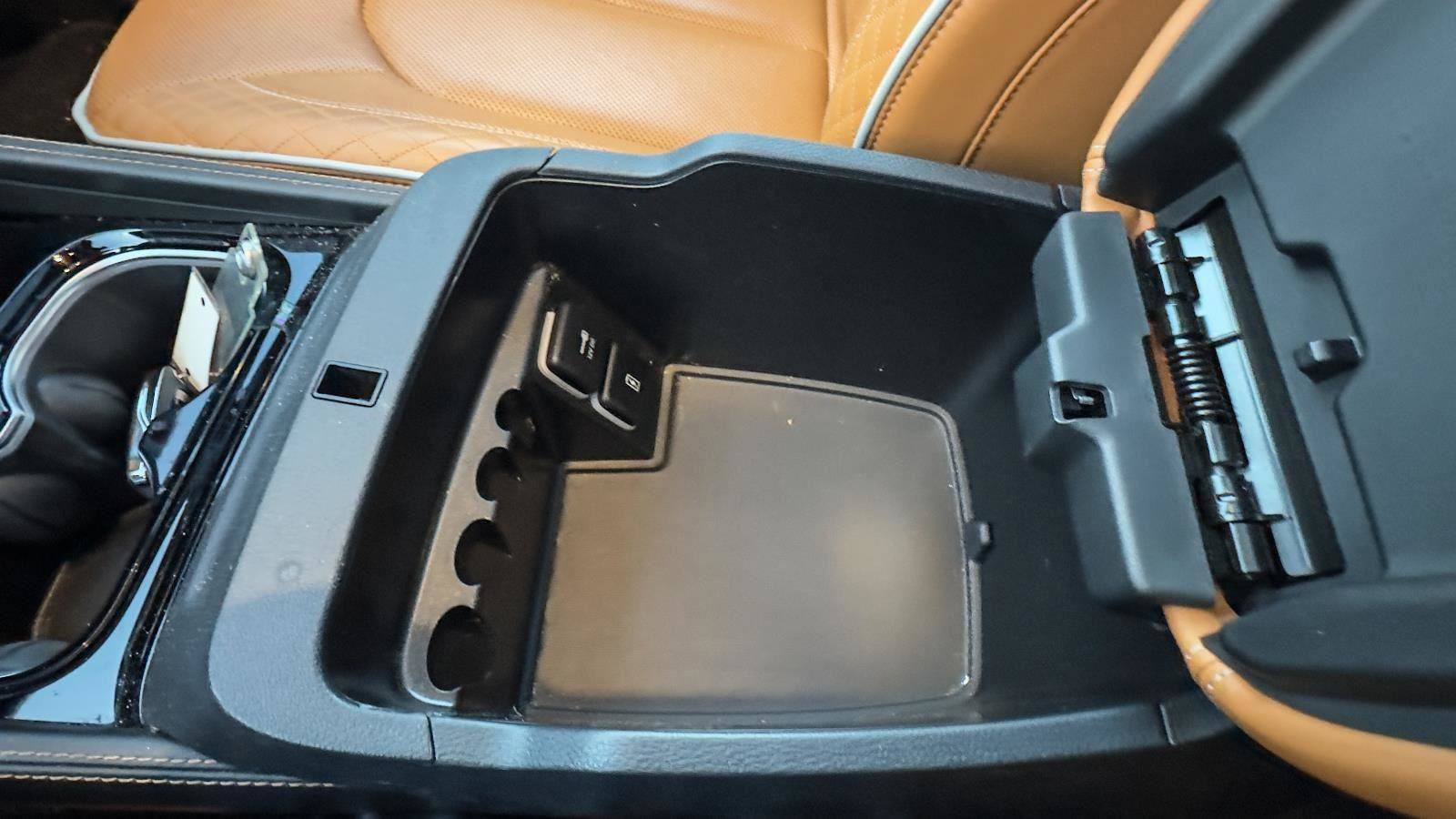 Used 2021 Chrysler Pacifica Pinnacle image 24