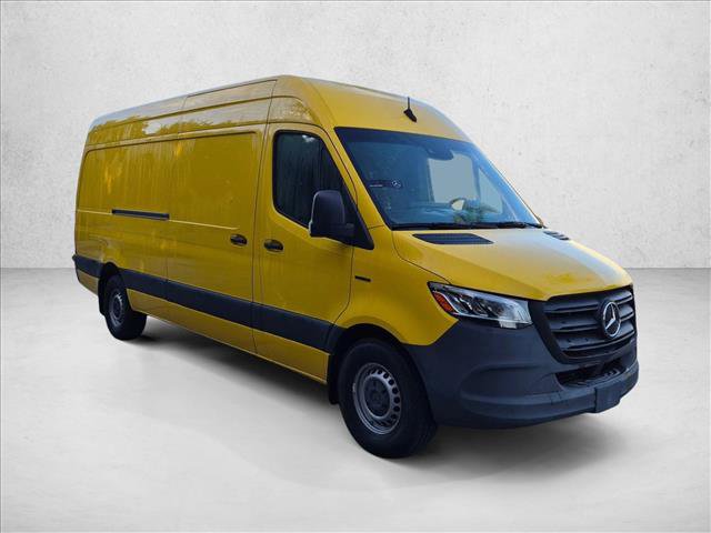 Used 2024 Mercedes-Benz eSprinter 170 Cargo image 3