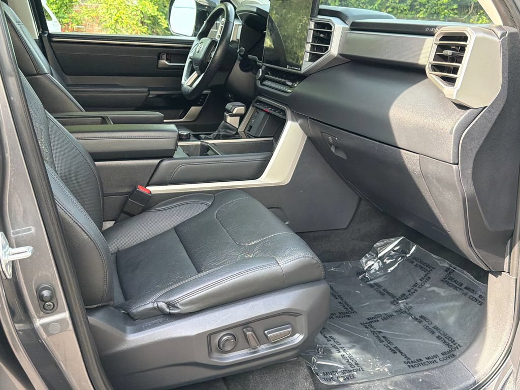 Used 2024 Toyota Tundra Limited AWD/4WD image 10