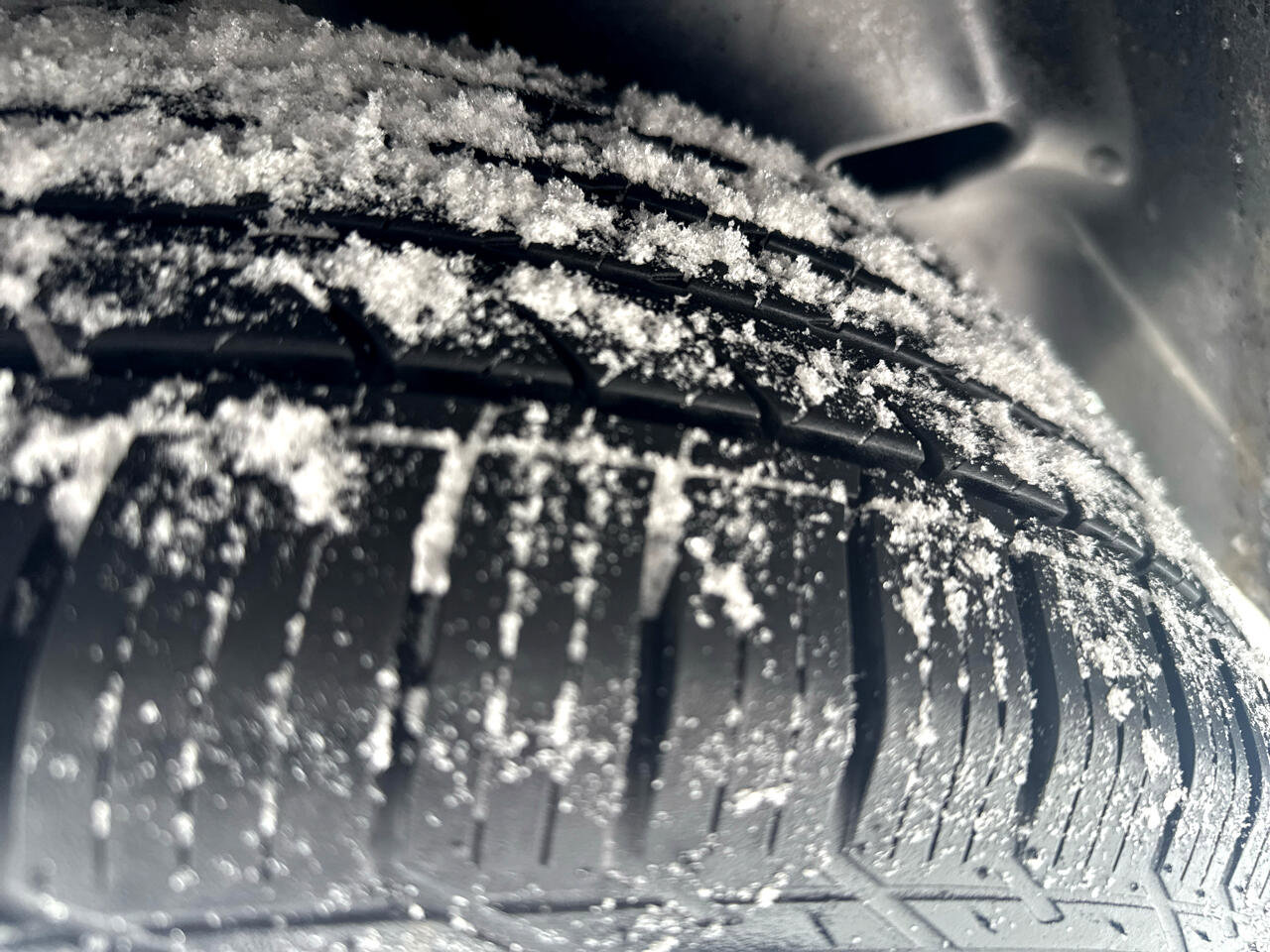 Used 2020 Jeep Compass Limited w/ Rear Convenience Group image 9