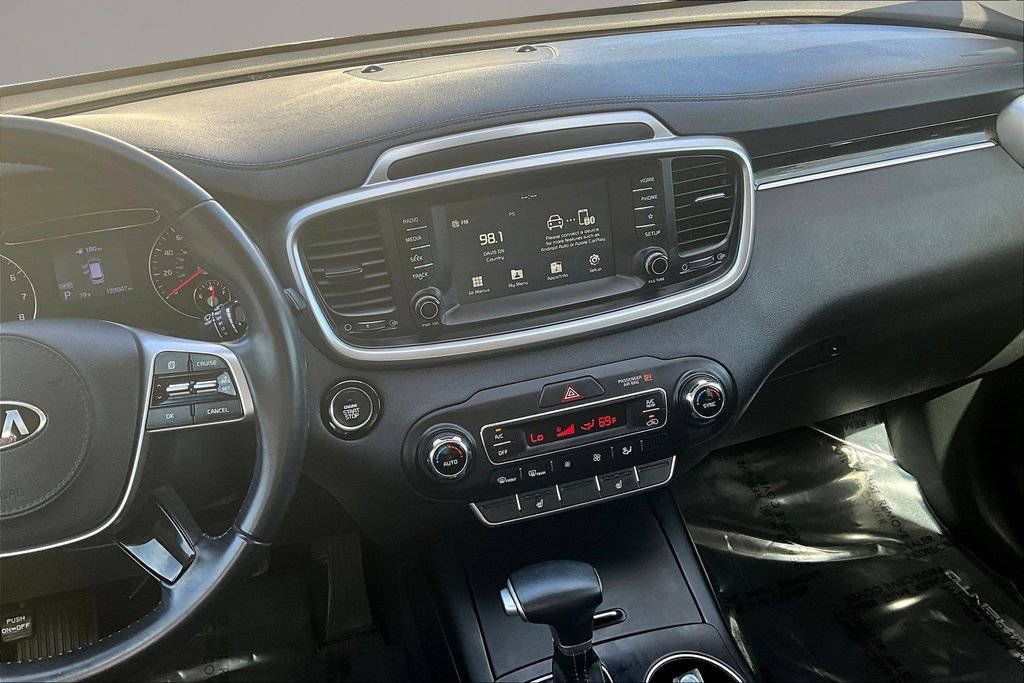 Used 2020 Kia Sorento S image 9