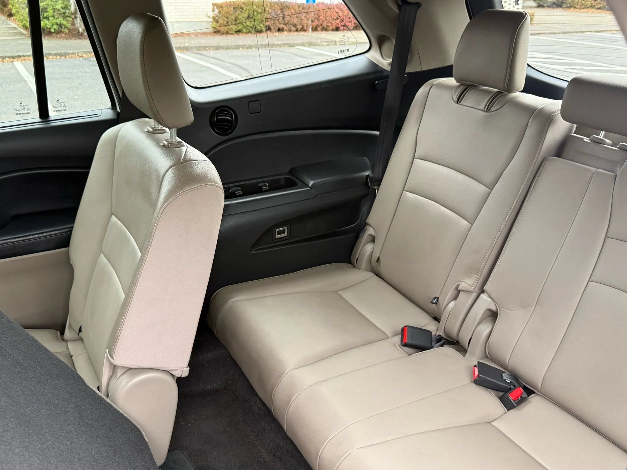 Used 2016 Honda Pilot Touring image 24