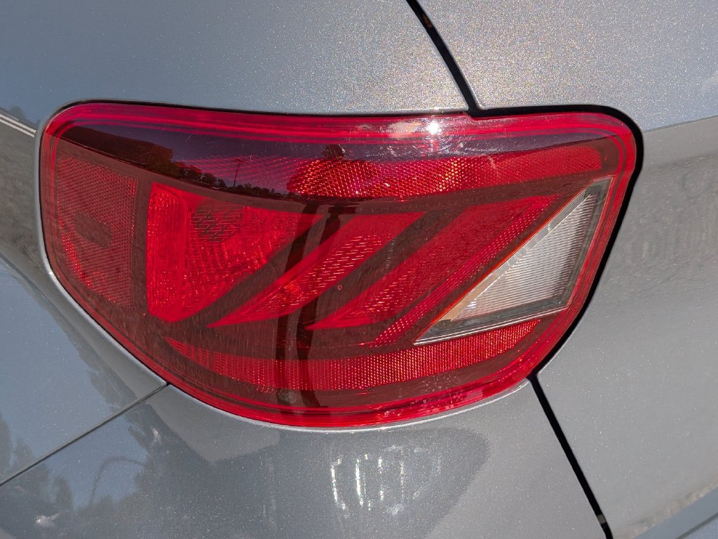 Used 2025 Hyundai Venue SEL FWD image 10
