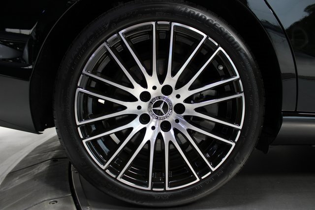Used 2024 Mercedes-Benz C 300 C 300 image 32